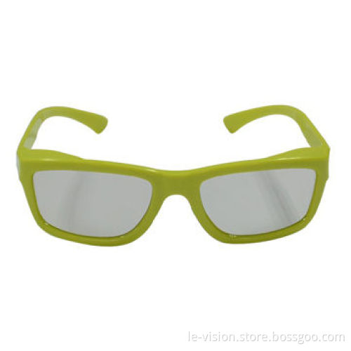 Polarized 3D Glasses for Passive Cinema Projector System